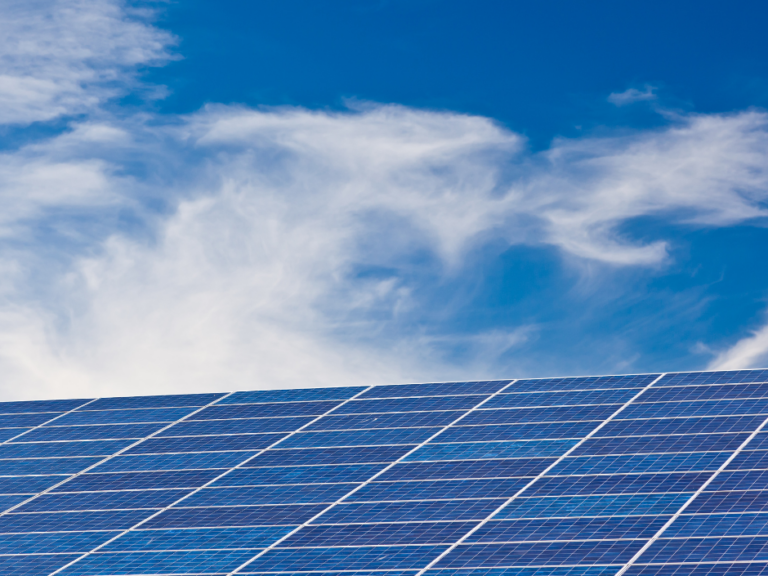 Soutien accordé à Green4Power pour l'installation de panneaux photovoltaïques sur le site Burgo Ardennes à Virton.